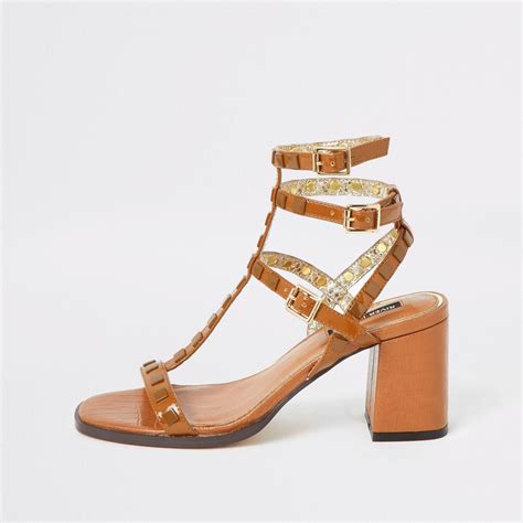 gladiator sandals with small heel.